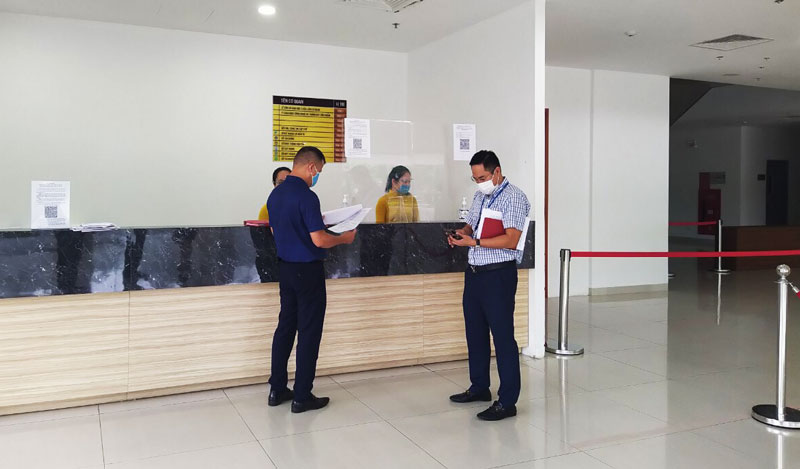 Đoàn kiểm tra công vụ kiểm tra tại Khu liên cơ Võ Chí Công. Đoàn kiểm tra công vụ kiểm tra tại Khu liên cơ Võ Chí Công.