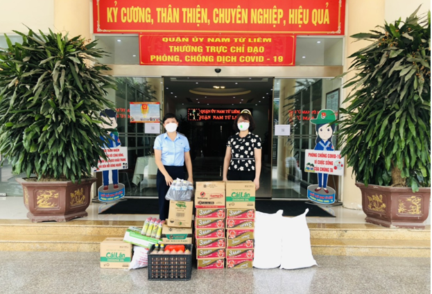 Các hoạt động trao tặng quà liên tục được các cấp Hội LHPN quận triển khai trong thời gian qua