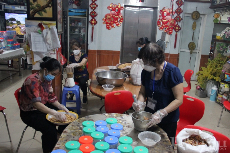 Các công đoạn đều đảm bảo vệ sinh, an toàn và tuân thủ nguyên tắc phòng dịch.