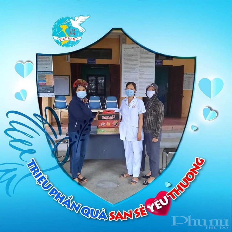 Phụ nữ Chương Mỹ tặng nhu yếu phẩm cho lực lượng đội ngũ y bác sỹ tuyến đầu chống dịch