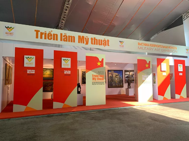 Một góc triển lãm mỹ thuật tại Army Games. Một góc triển lãm mỹ thuật tại Army Games.