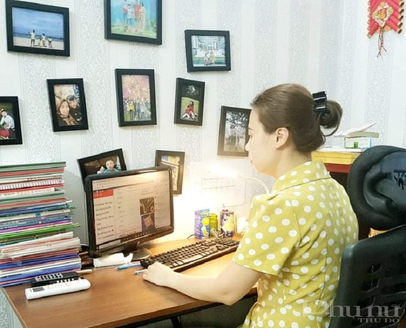 Chủ tịch Hội LHPN phường Hàng Bài quận Hoàn Kiếm đang trong thời gian thực hiện cách ly y tế tại gia đình cũng tham gia  hội nghị trực tuyến theo dõi trên fanpage của Hội LHPN Hà Nội Chủ tịch Hội LHPN phường Hàng Bài quận Hoàn Kiếm đang trong thời gian thực hiện cách ly y tế tại gia đình cũng tham gia  hội nghị trực tuyến theo dõi trên fanpage của Hội LHPN Hà Nội