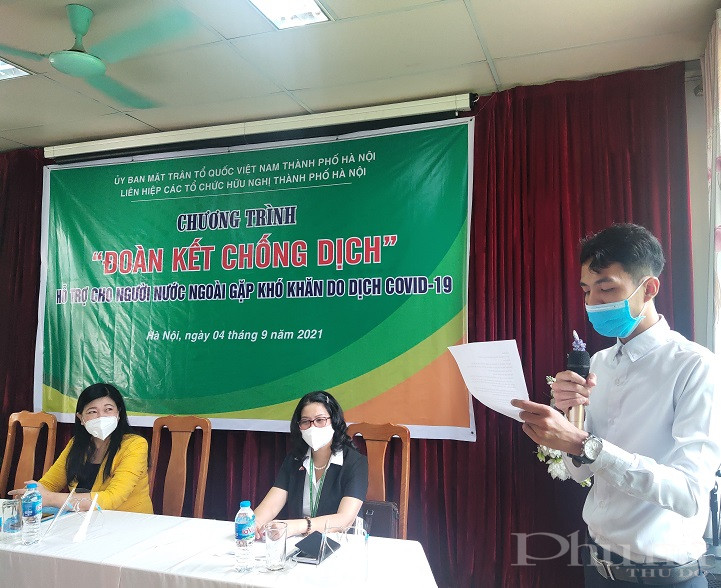 Borey Koemseang, lưu học sinh Campuchia, khoa Kinh tế và Phát triển nông thôn của Học viện Nông nghiệp Việt Nam chia sẻ, đây là sự động viên rất lớn đối với các lưu học sinh ở thời điểm hiện tại