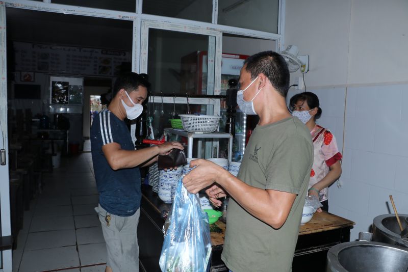 19/22 xã, thị trấn ở phân vùng xanh được bán hàng mang về