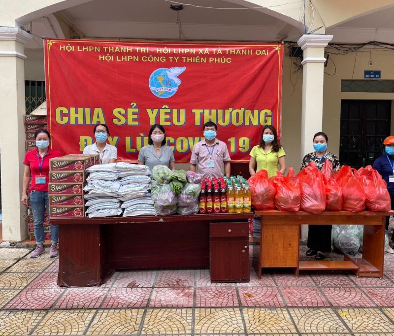 Những đ&oacute;ng g&oacute;p của c&aacute;c chị được c&aacute;c cấp uỷ đảng, ch&iacute;nh quyền tin tưởng, đ&aacute;nh gi&aacute; cao, được người d&acirc;n v&ocirc; c&ugrave;ng cảm k&iacute;ch