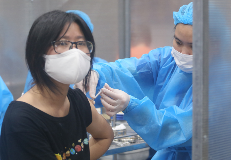 H&agrave; Nội đặt mục ti&ecirc;u ti&ecirc;m mũi 1 vắc-xin Covid-19 cho 100% người d&acirc;n trước ng&agrave;y 15/9