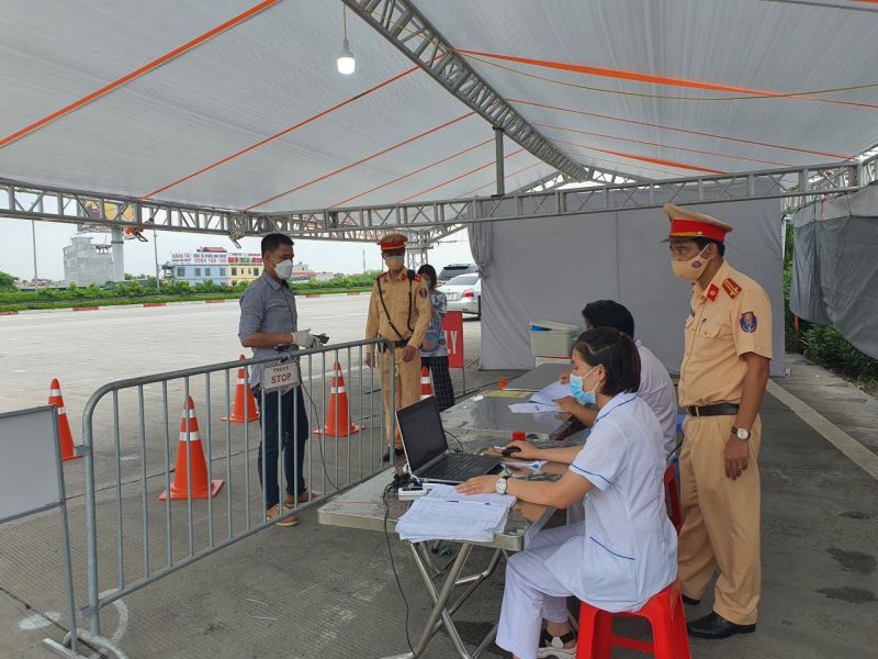 Mã QR được xuất/lưu trên các ứng dụng này có giá trị trong vòng 72 tiếng, phục vụ cho quá trình đi lại của công dân được thuận tiện, nhanh chóng