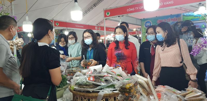 Chương trình tuần hàng Việt được tổ chức trước khi Hà Nội thực hiện giãn cách.