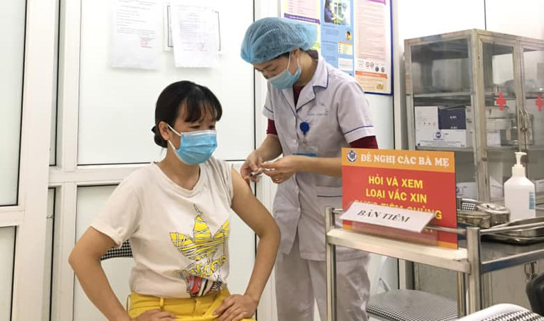Các quận, huyện của TP đẩy mạnh tiêm chủng vắc-xin để hoàn thành việc tiêm chủng cho người dân từ 18 tuổi trở lên đảm bảo an toàn, kỷ cương Các quận, huyện của TP đẩy mạnh tiêm chủng vắc-xin để hoàn thành việc tiêm chủng cho người dân từ 18 tuổi trở lên đảm bảo an toàn, kỷ cương