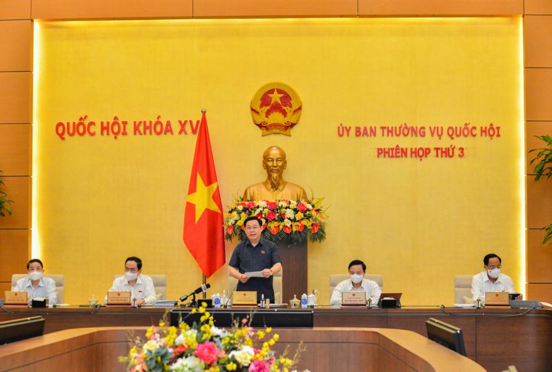 Chủ tịch Quốc hội Vương Đình Huệ phát biểu khai mạc phiên họp