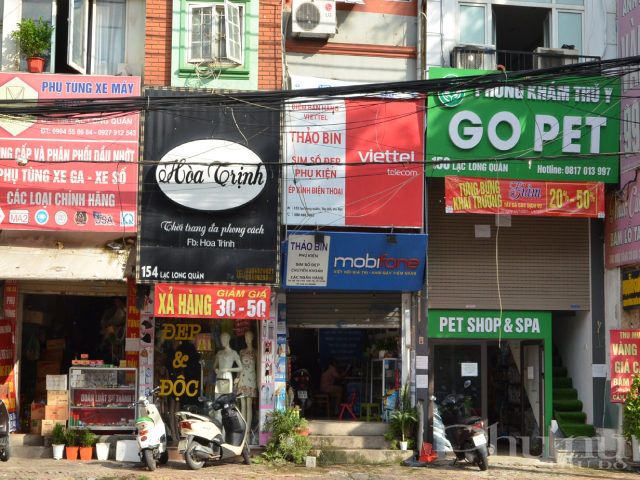 Nhiều cửa hàng đã mở cửa trở lại. Nhiều cửa hàng đã mở cửa trở lại.