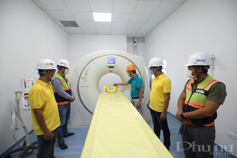 Bệnh viên Covid-19 - Y Hà Nội được bố trí trang thiết bị hiện đại do Sungroup tài trợ. Bệnh viên Covid-19 - Y Hà Nội được bố trí trang thiết bị hiện đại do Sungroup tài trợ.