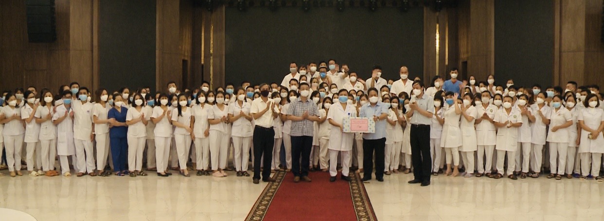 Lãnh đạo Huyện Thanh Trì gặp mặt, chia tay đoàn cán bộ y tế tỉnh Phú Thọ