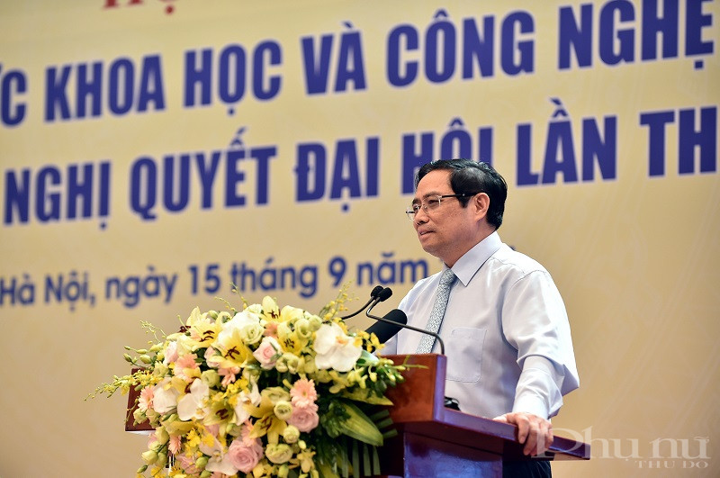 Thủ tướng Ch&iacute;nh phủ Phạm Minh Ch&iacute;nh ph&aacute;t biểu tại Hội nghị to&agrave;n quốc "Đội ngũ tr&iacute; thức khoa học v&agrave; c&ocirc;ng nghệ Việt Nam triển khai thực hiện Nghị quyết Đại hội lần thứ XIII của Đảng".