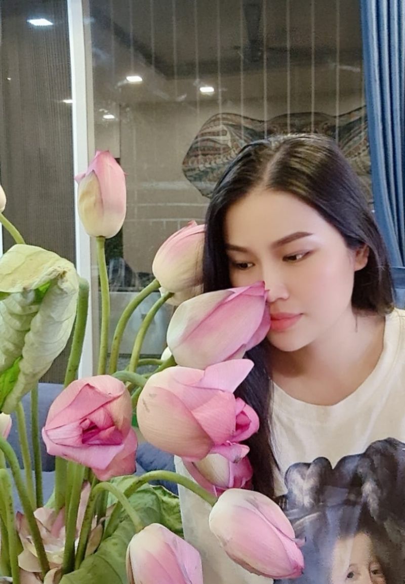 Tác giả Ngọc Trần là một nhà báo, 