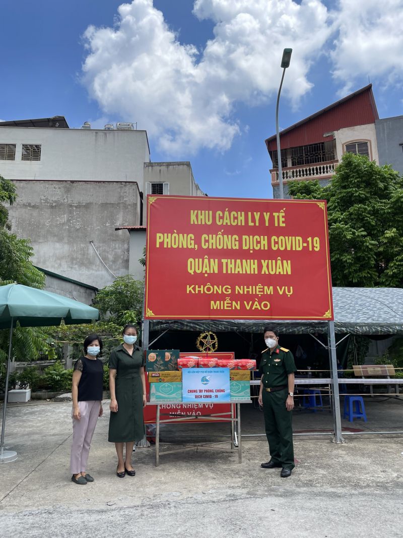 Lãnh đạo Hội Liên hiệp Phụ nữ quận thăm và trao quà Trung thu tại khu cách ly Bệnh viện Than - Khoáng sản Lãnh đạo Hội Liên hiệp Phụ nữ quận thăm và trao quà Trung thu tại khu cách ly Bệnh viện Than - Khoáng sản