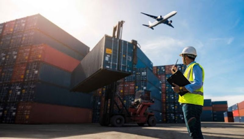 Sự ph&aacute;t triển của ng&agrave;nh logistic đang đặt ra y&ecirc;u cầu mới đối với c&aacute;c cơ sở đ&agrave;o tạo