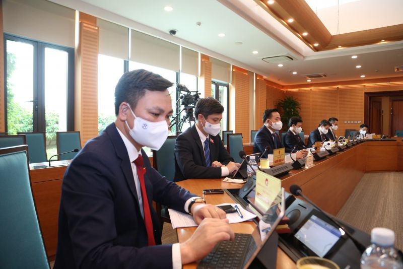 C&aacute;c đại biểu tham dự kỳ họp