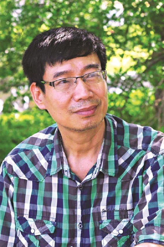 Nhà văn Sương Nguyệt Minh (Ảnh: NVCC)