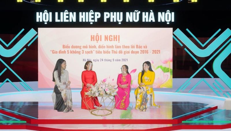 Các đại biểu tham gia giao lưu tại hội nghị