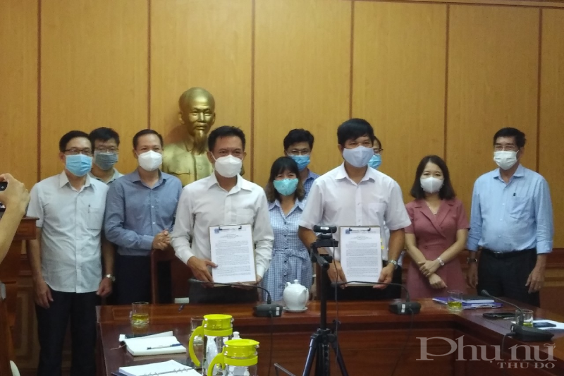 Lễ ký kết “Khung Kế hoạch Doanh nghiệp Giảm rác thải hướng tới Hội An - Điểm đến Xanh - Giai đoạn 2021 - 2023” diễn ra dưới sự chứng kiến của