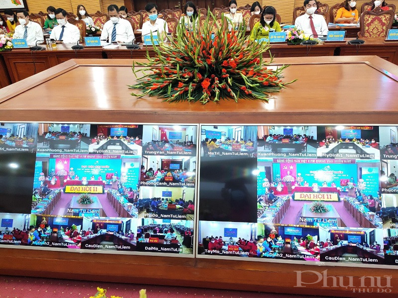 Để đảm bảo phòng chống dịch Covid-19, các đại biểu dự Đại hội đã được xét nghiệm nhanh, đeo khẩu trang thực hiện nghiêm quy định 5K.