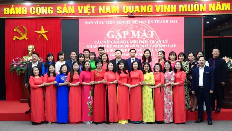 Ban Vì sự tiến bộ phụ nữ huyện Thanh Oai gặp mặt nữ cán bộ, lãnh đạo quản lý huyện nhân kỷ niệm 90 năm ngày thành lập Hội LHPN Việt Nam