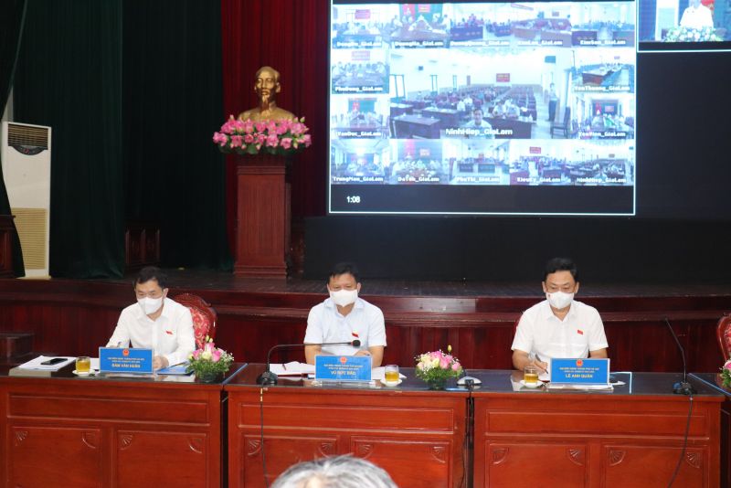 Các đại biểu HĐND TP lắng nghe ý kiến cử tri Các đại biểu HĐND TP lắng nghe ý kiến cử tri