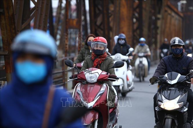 Không khí lạnh đã ảnh hưởng đến miền Bắc, miền Trung và gây mưa. Ảnh: TTXVN.