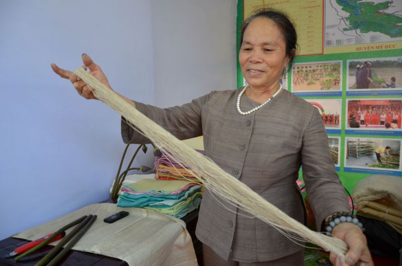 Hạnh phúc bên những sợi tơ