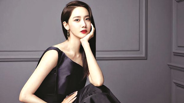 Yoona coi việc cấp ẩm cho da l&agrave; &ldquo;ch&igrave;a kho&aacute;&rdquo; gi&uacute;p ngăn da bị kh&ocirc;trong m&ugrave;a đ&ocirc;ng.