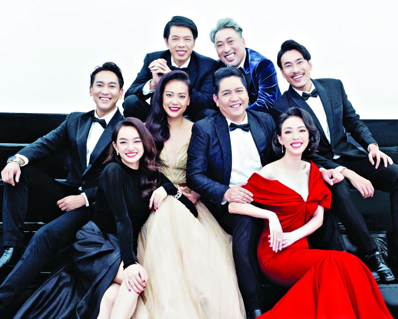 Ê-kíp làm phim Tiệc trăng máu Ê-kíp làm phim Tiệc trăng máu