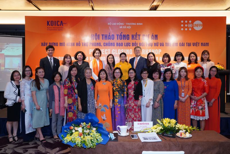 Các đại biểu dự Hội thảo tổng kết dự án