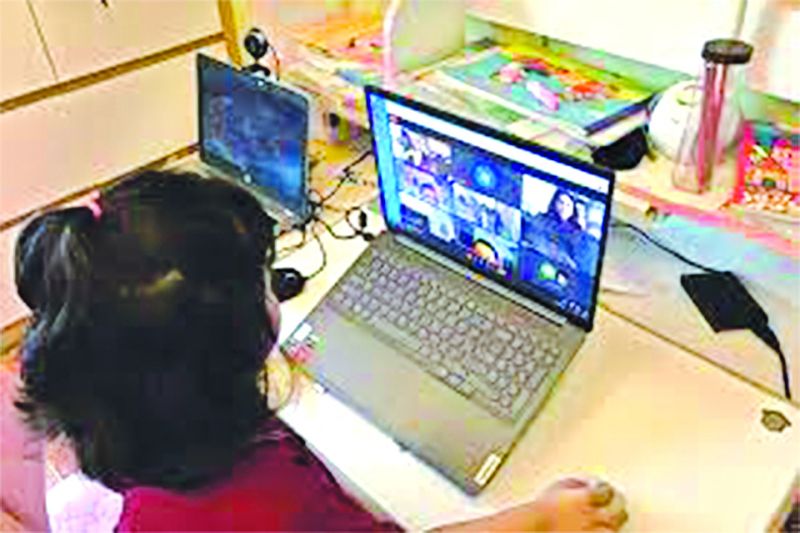 Học sinh Hà Nội sắp hoàn thành đợt kiểm tra giữa học kỳ I nhưng chưa thể trở lại trường do dịch bệnh Học sinh Hà Nội sắp hoàn thành đợt kiểm tra giữa học kỳ I nhưng chưa thể trở lại trường do dịch bệnh