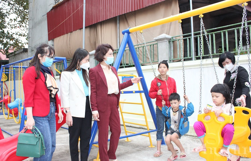 Sân chơi được bàn giao trong dịp này nhằm thiết thực chào mừng Đại hội Đại biểu phụ nữ thành phố Hà Nội lần thứ XVI, nhiệm kỳ 2021 - 2026