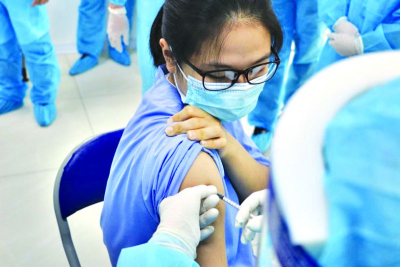 Tiêm vắc-xin cho trẻ 12-17 tuổi, cha mẹ cần lưu ý gì? - ảnh 1