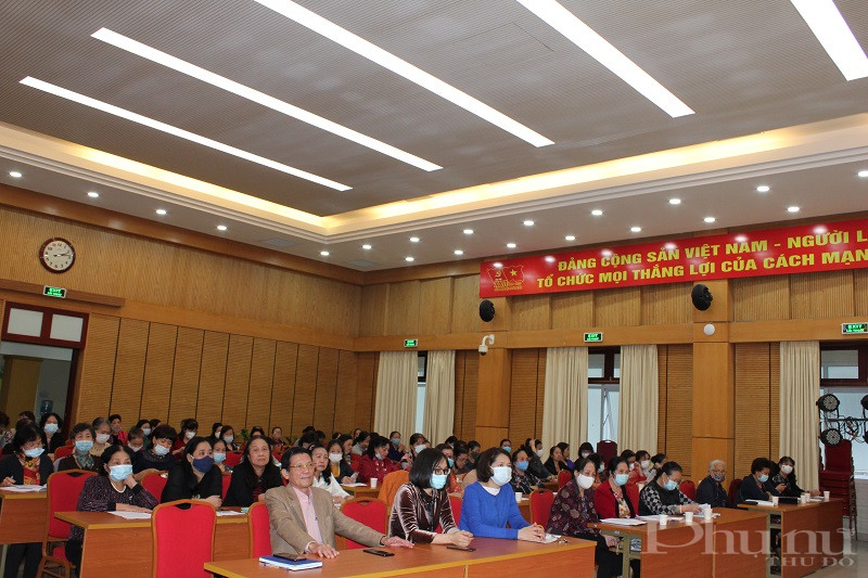 Lớp tập huấn diễn ra trong thời gian 3 ngày, từ ngày 29 và 30/ 10 và 1/11 bằng hình thức trực tiếp và trực tuyến