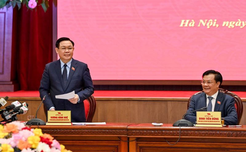 hủ tịch Quốc hội Vương Đình Huệ phát biểu chỉ đạo tại hội nghị. hủ tịch Quốc hội Vương Đình Huệ phát biểu chỉ đạo tại hội nghị.
