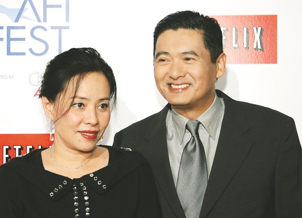 Vợ chồng Ch&acirc;u Nhuận Ph&aacute;t lu&ocirc;n s&aacute;t c&aacute;nh c&ugrave;ng c&aacute;c tổ chức từ thiện