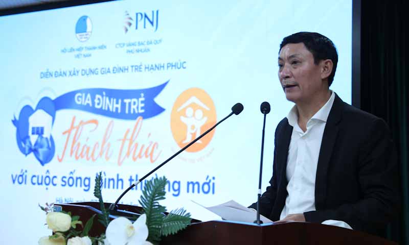 Tăng cường giáo dục đạo đức, lối sống, kỹ năng ứng xử trong gia đình nhằm hạn chế các mâu thuẫn, tranh chấp và kiểm soát tốt nhất hành vi dẫn đến bạo lực gia đình là một trong những giải pháp cần thực hiện để “Xây dựng gia đình trẻ hạnh phúc”