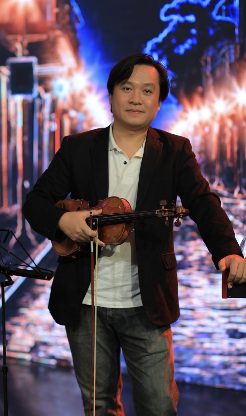 Nhạc sĩ Trần Quang Duy cho biết, được sáng tác bài hát về Đại hội Đại biểu Phụ nữ Thành phố lần thứ XVI là cơ hội quý để anh thêm hiểu và tự hào về truyền thống vẻ vangcủa phụ nữ Việt Nam