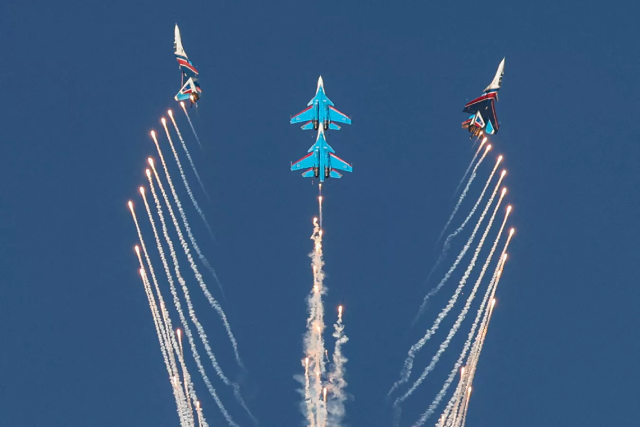 Đội phi công  Đội phi công