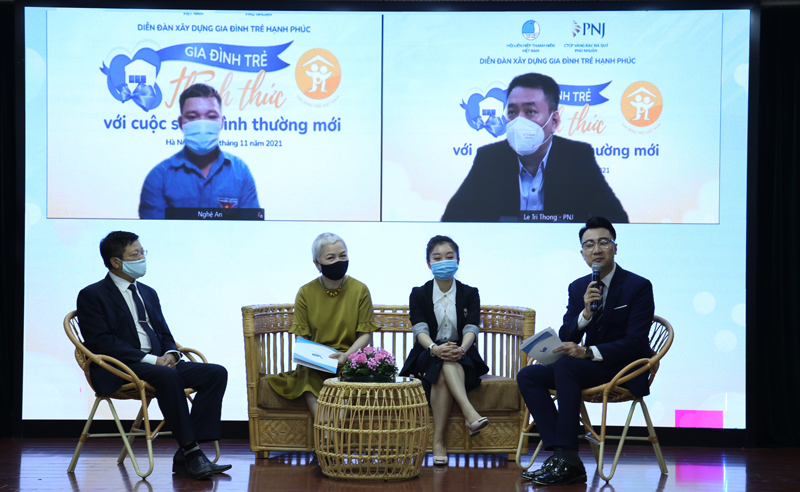 Các chuyên gia tâm lý, xã hội chia sẻ thông tin tại Diễn đàn Gia đình trẻ  - Thách thức với cuộc sống bình thường mới