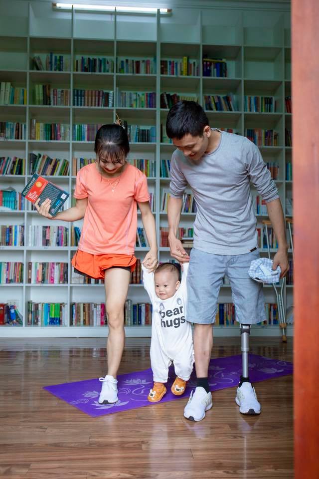 Vợ chồng Lệ Thu - Ngọc Bảo và con trai Minh Trí