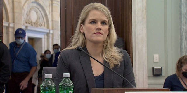 Cựu nhân viên Facebook Frances Haugen.