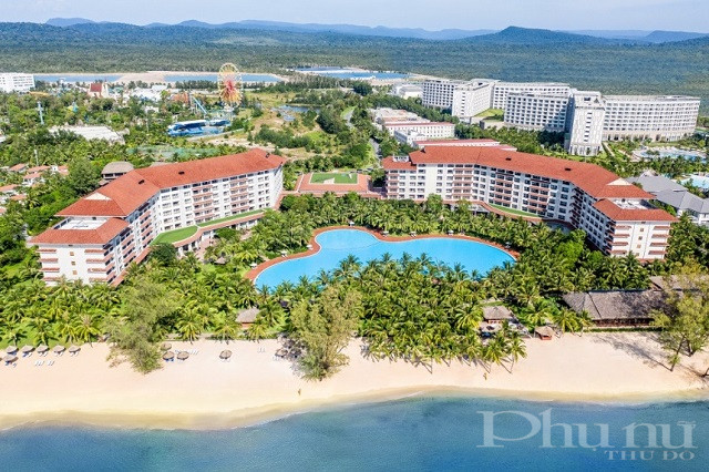 Đoàn du khách quốc tế hộ chiếu vaccine đầu tiên của Việt Nam đã đến Phú Quốc United Center - ảnh 2