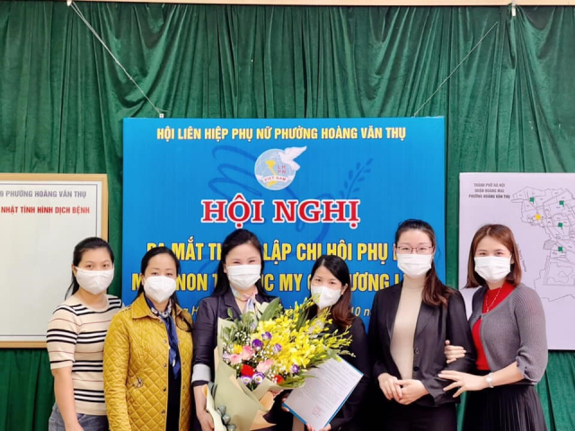 Hội LHPN phường Hoàng Văn Thụ quận Hoàng Mai ra mắt chi hội phụ nữ trường mầm non tư thục Mi Ca. Hương Linh.