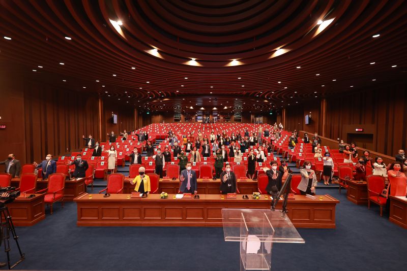 các đại biểu thể hiện cam kết thực hành nhạy cảm giới trong xét xử các vụ việc bạo lực đối với phụ nữ và trẻ em gái, đặc biệt trong bối cảnh khủng hoảng như đại dịch Covid-19.