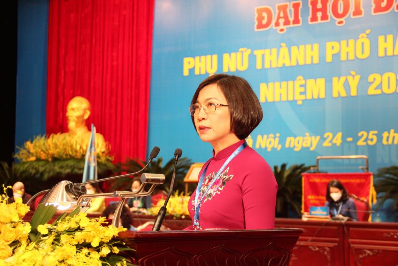 Đồng chí , Bí thư quận ủy Tây Hồ