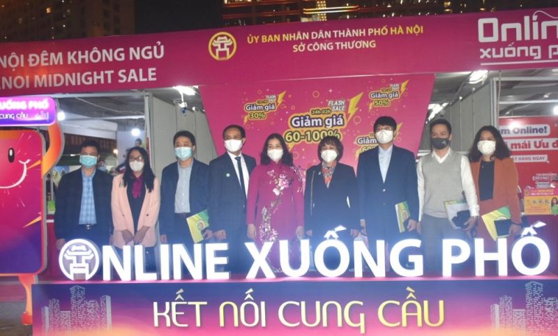 Các đại biểu tham dự lễ phát động các sự kiện kích cầu tiêu dùng